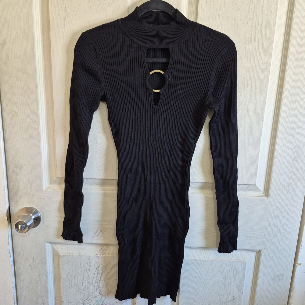 Chic Black Long Sleeve Dress with Cut-Out Detail
